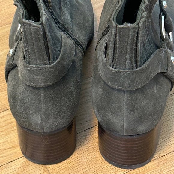 Green Suede Ankle Boots Size 8 by Essex Lane - Picture 3 of 6